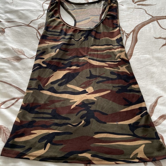 Camouflage print U neck camisole / tank top - Picture 5 of 5